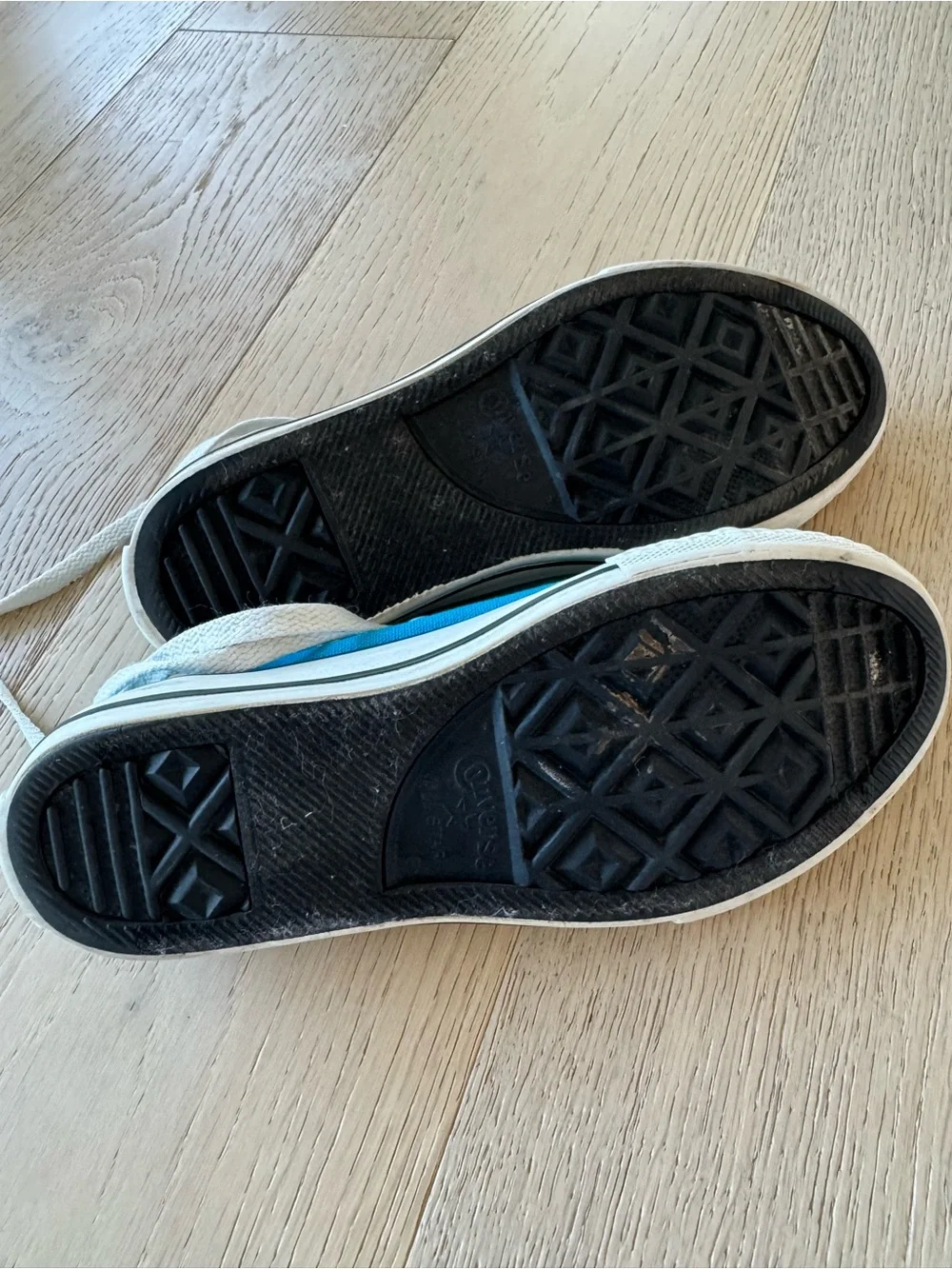 Converse Kids Low-Top Canvas Sneakers in Turquoise Blue